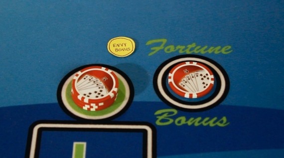 Envy bonus button next to fortune bonus wager
