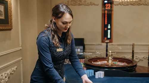 5 Tips and Tricks to Being a Better Floor Supervisor feat. Kris