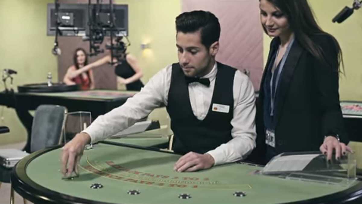 Behind the Scenes look at a Online Live Dealer Casino Behind the Scenes look at a Online Live Dealer Casino