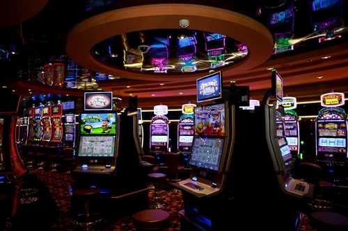 Bringing the Strip to Sydney: Why Live Dealer Games are Dominating the Australian Online Experience